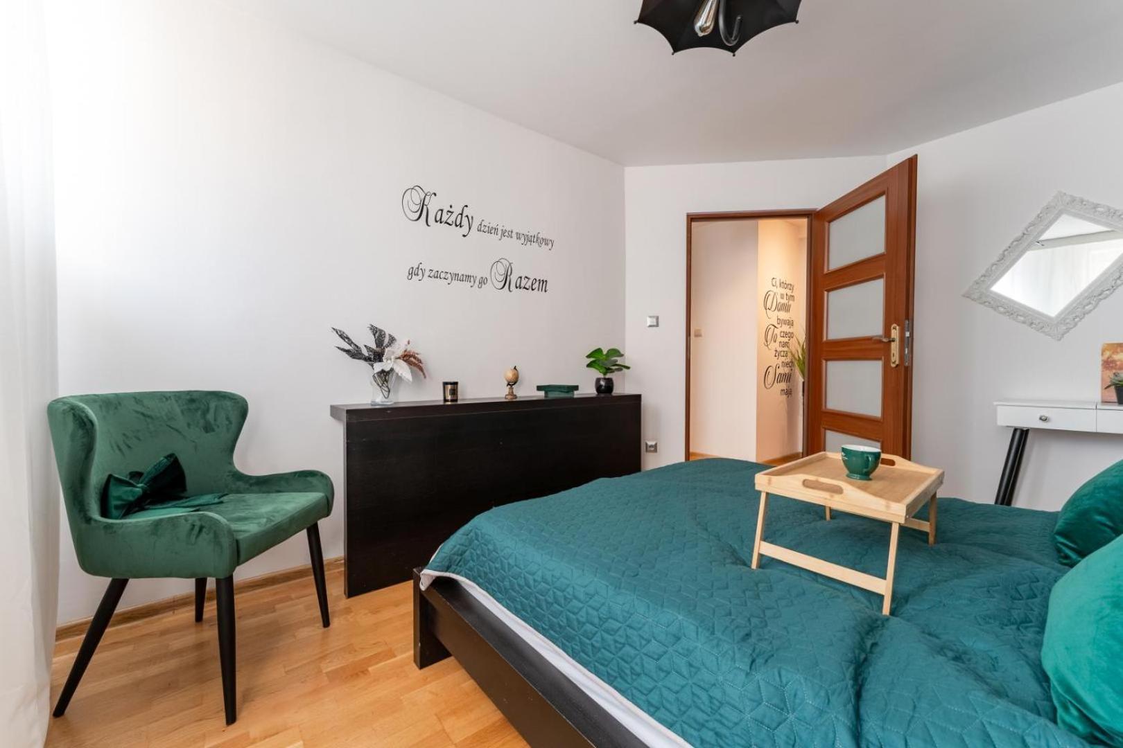 Apartament Ratuszlove - 2 Osobne Sypialnie, Z Widokiem Na Ratusz - By Spaceapart يلينيا غورا المظهر الخارجي الصورة