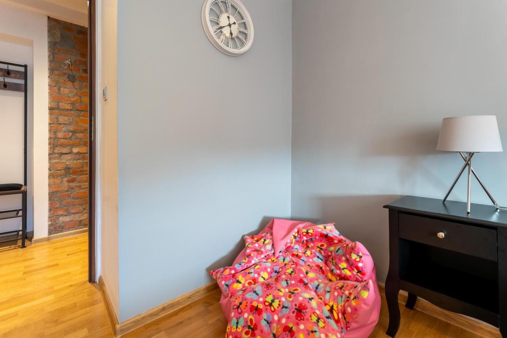 Apartament Ratuszlove - 2 Osobne Sypialnie, Z Widokiem Na Ratusz - By Spaceapart يلينيا غورا المظهر الخارجي الصورة
