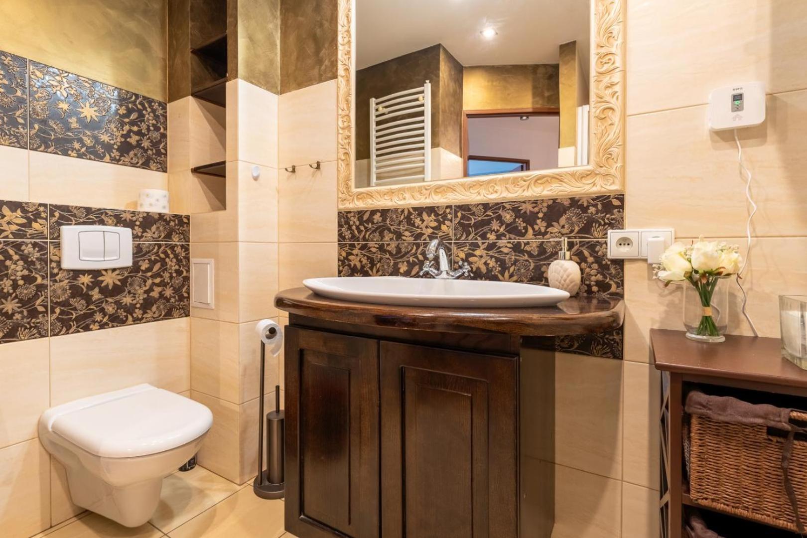 Apartament Ratuszlove - 2 Osobne Sypialnie, Z Widokiem Na Ratusz - By Spaceapart يلينيا غورا المظهر الخارجي الصورة